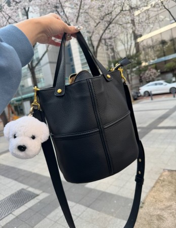小眾品牌～真皮外縫女用水桶包